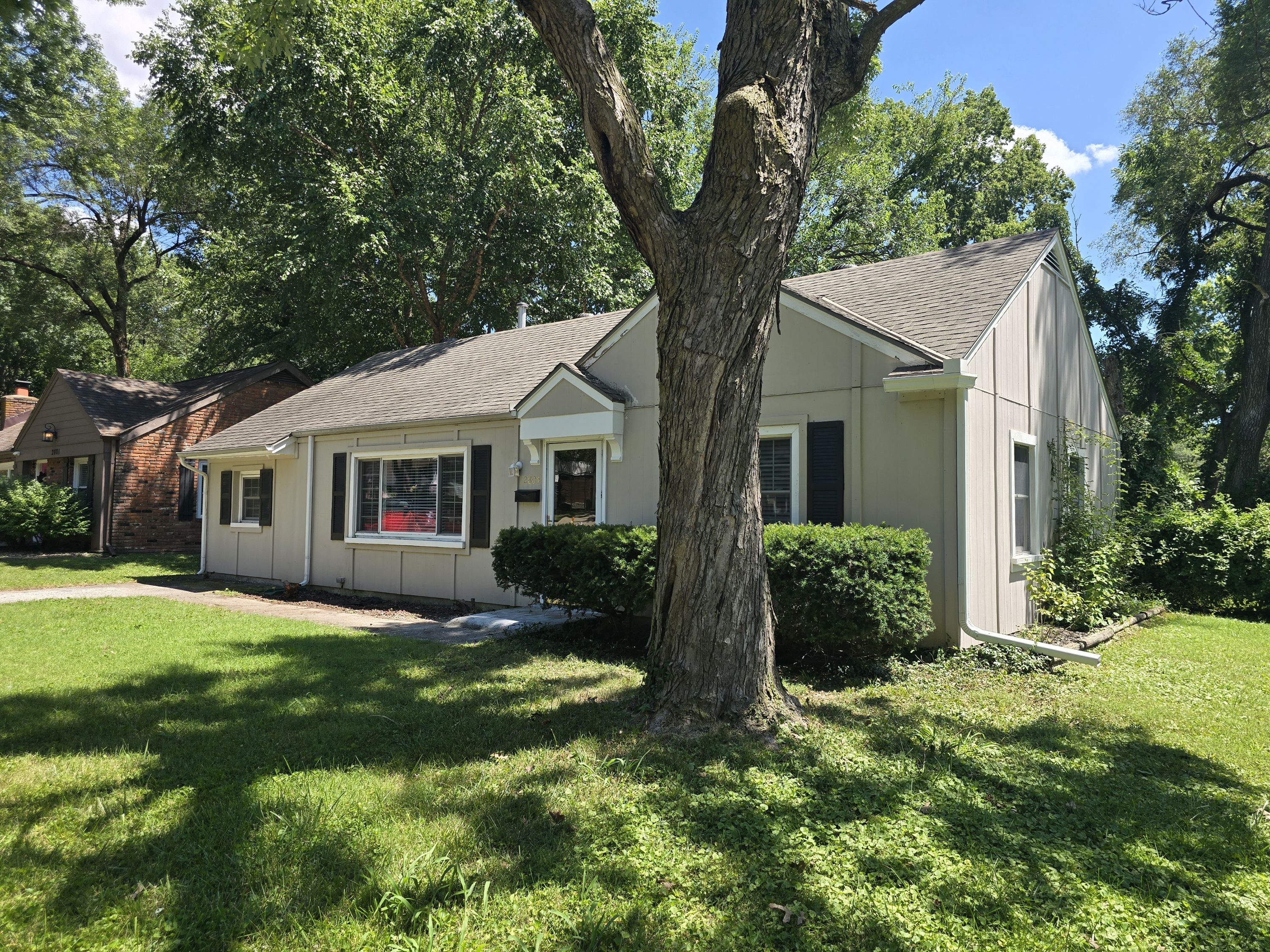 2805 West 75th Street